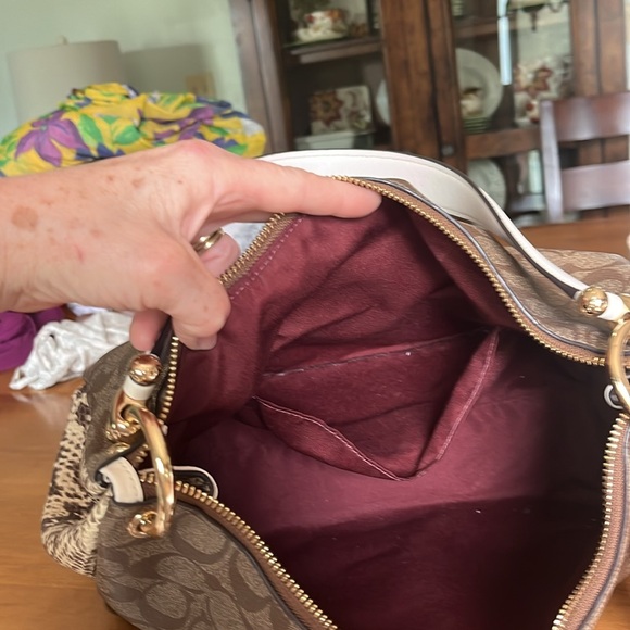 Coach hand bag - Picture 6 of 7